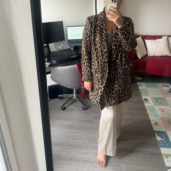 Beautiful animal print Zara coat size M - Picture 2 of 4